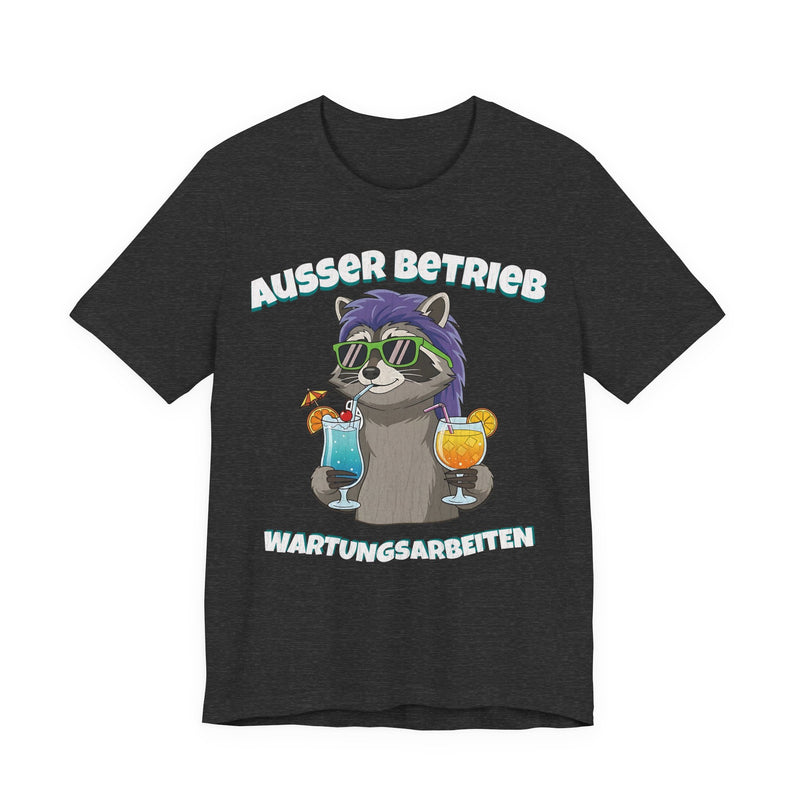 Ausser Betrieb Wartungsarbeiten Shirt | Lustiger Retro Waschbär mit Vokuhila | Partyurlaub & Büro Humor Geschenk | 90s Trash Panda Festival Outfit